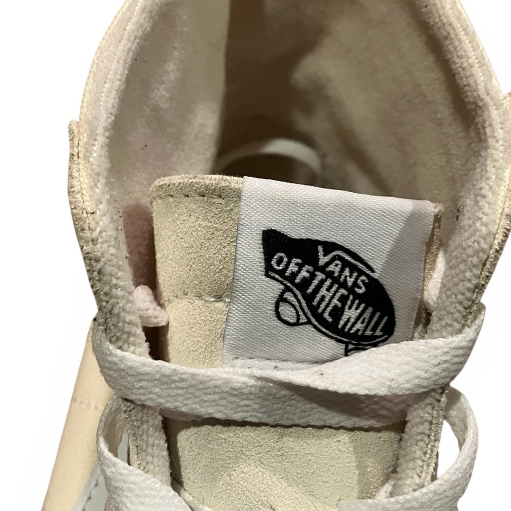 Vans Cream High-Top Sneakers with Floral and Heart Embroidery - Picture 8 of 14